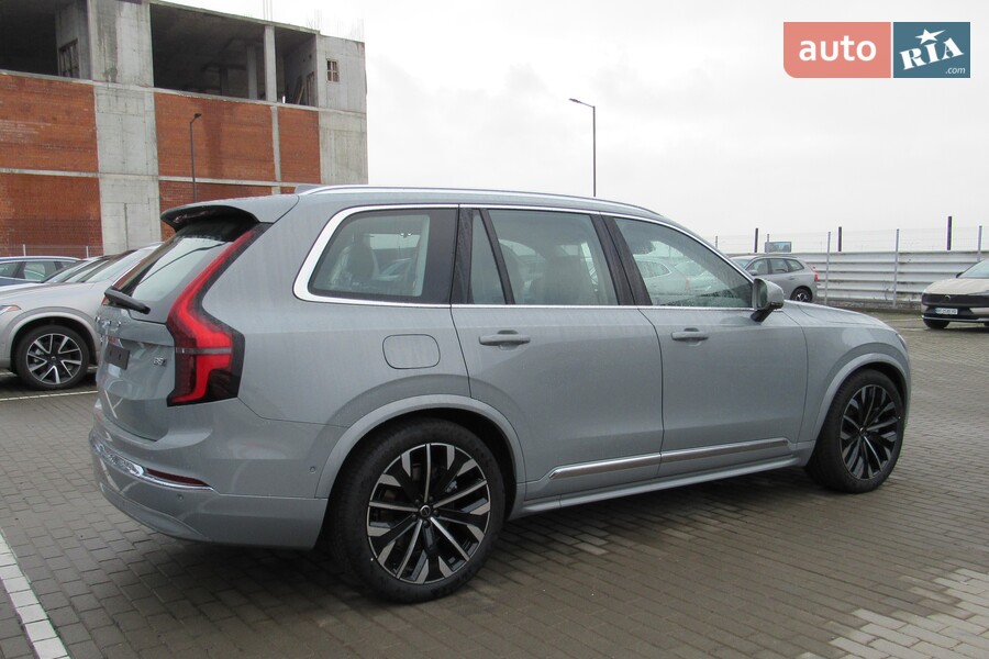 Volvo XC90 - фото 6