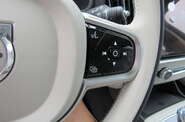 Volvo XC90 - фото 13