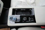 Volvo XC90 - фото 16
