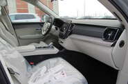 Volvo XC90 - фото 23