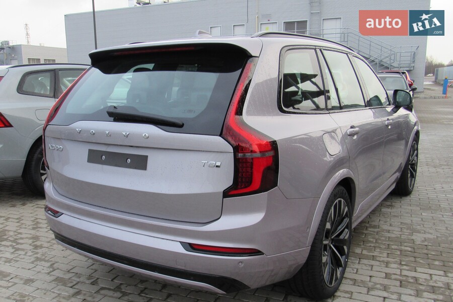 Volvo XC90 - фото 7