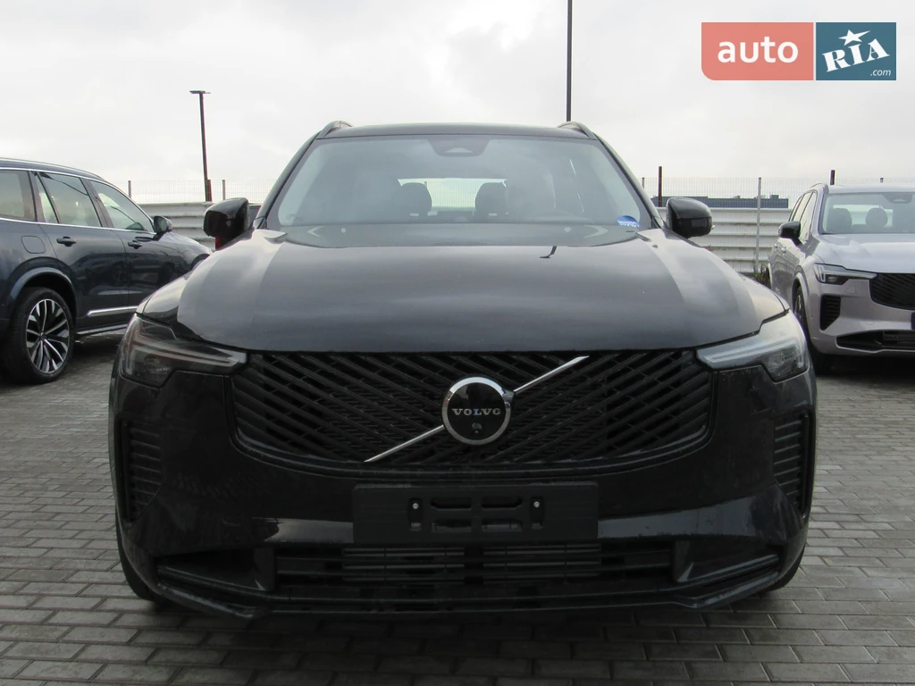 Volvo XC90 Ultra Dark