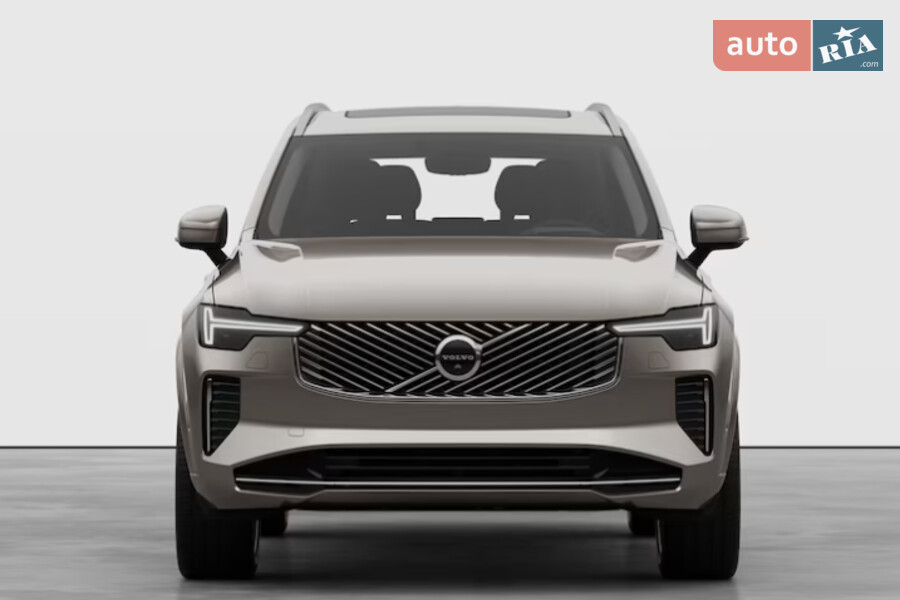 Volvo XC90 - фото 1