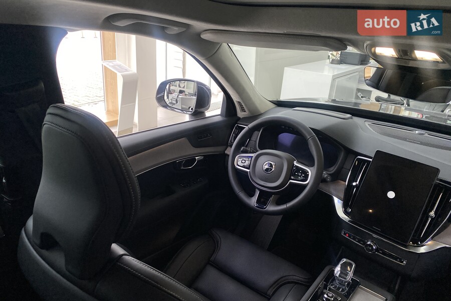 Volvo XC90 - фото 16
