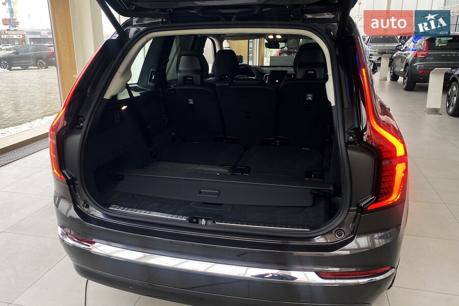 Volvo XC90 - фото 13