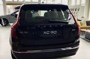 Volvo XC90 - фото 8