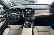 Volvo XC90 - фото 13