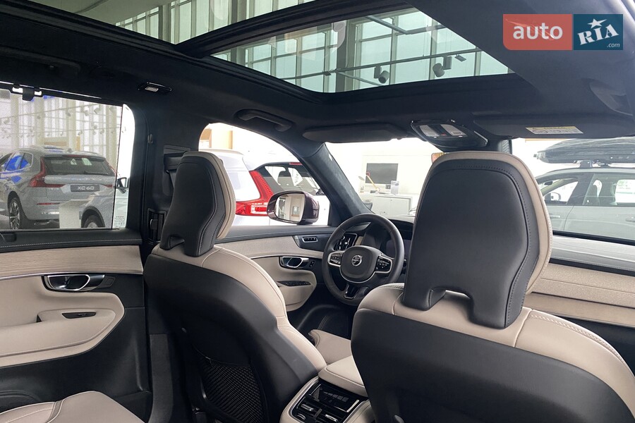 Volvo XC90 - фото 16