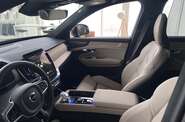 Volvo XC90 - фото 14