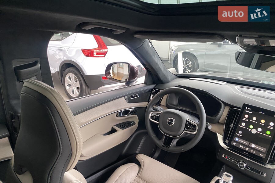 Volvo XC90 - фото 19