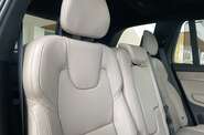 Volvo XC90 - фото 24