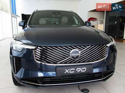 Volvo XC90 2025 Ultra Bright