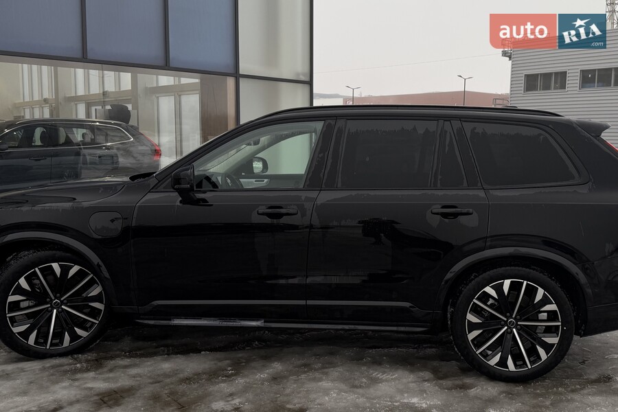 Volvo XC90 - фото 7