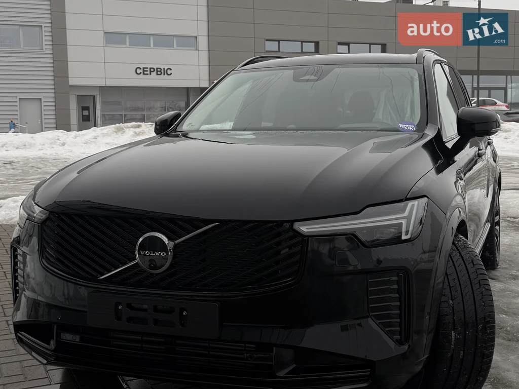 Volvo XC90 Ultra Dark