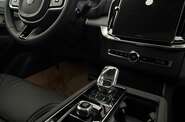 Volvo XC90 - фото 11