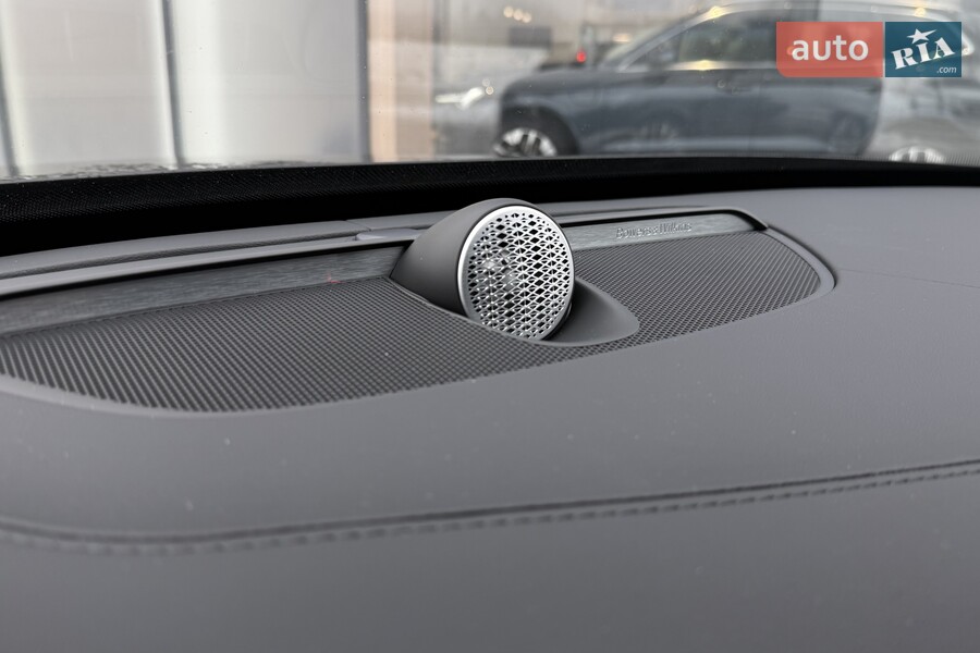 Volvo XC90 - фото 19