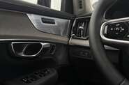 Volvo XC90 - фото 31