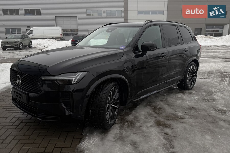 Volvo XC90 - фото 34