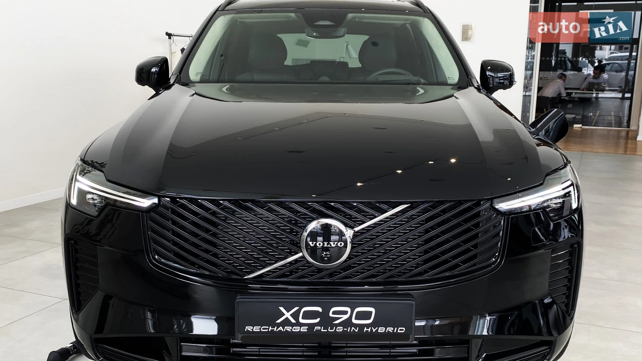 Volvo XC90 Ultra Dark