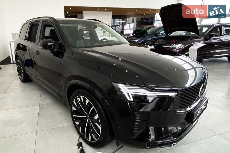 Volvo XC90 - фото 4