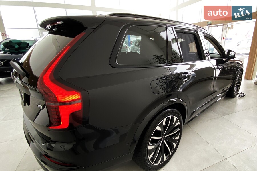 Volvo XC90 - фото 5