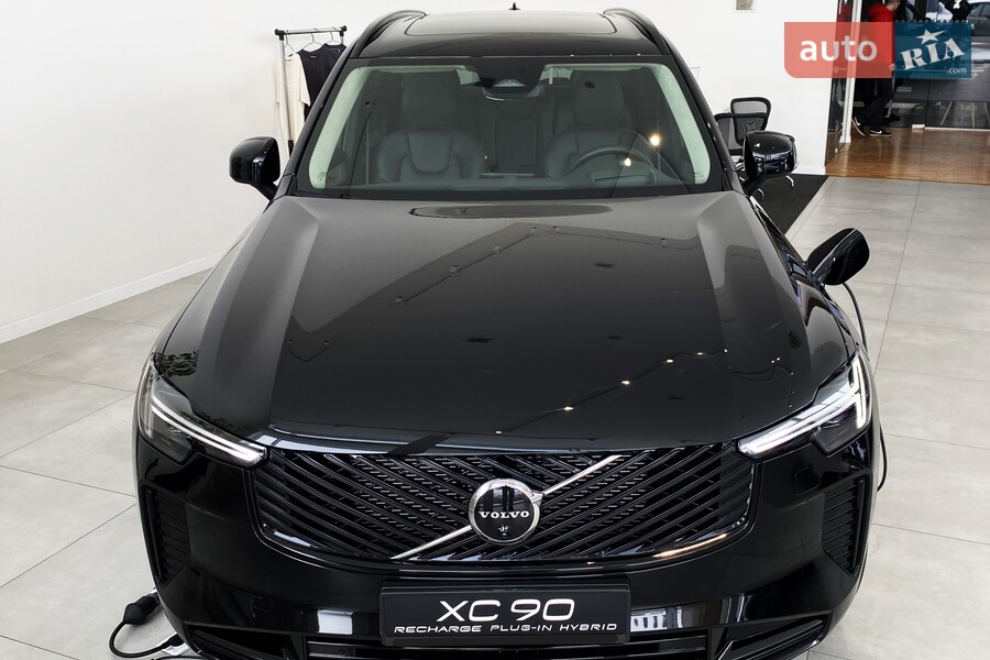 Volvo XC90 - фото 3