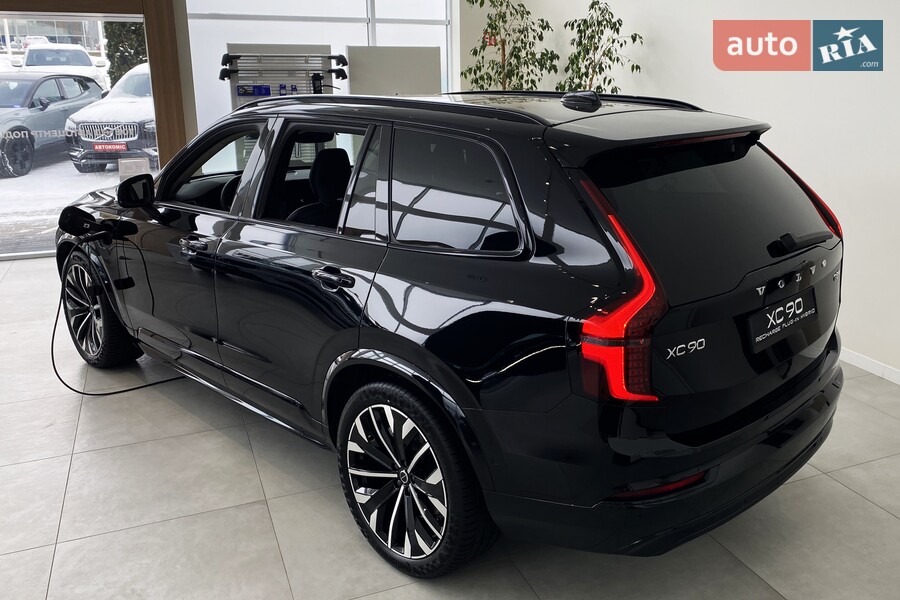 Volvo XC90 - фото 7