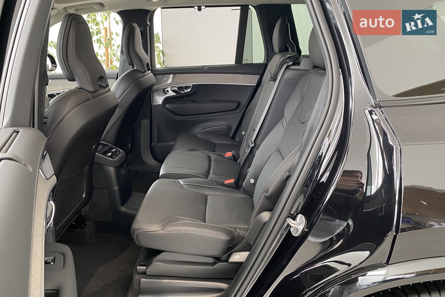 Volvo XC90 - фото 22