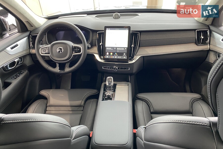 Volvo XC90 - фото 27