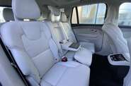 Volvo XC90 - фото 17