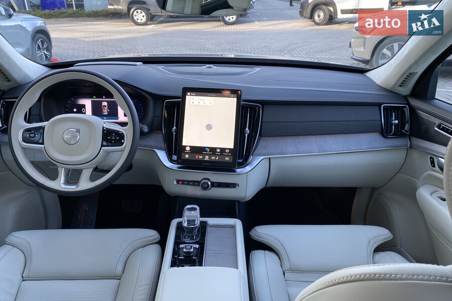 Volvo XC90 - фото 29