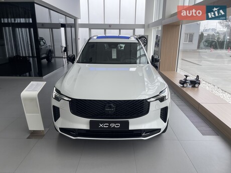 Volvo XC90 2026