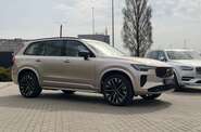 Volvo XC90 Plus Dark
