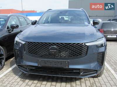 Volvo XC90 2025 Ultra Dark