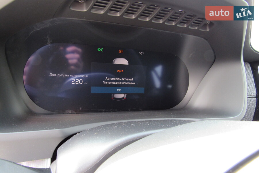 Volvo XC90 - фото 21