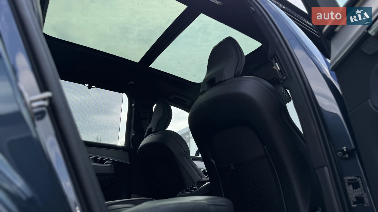 Volvo-30