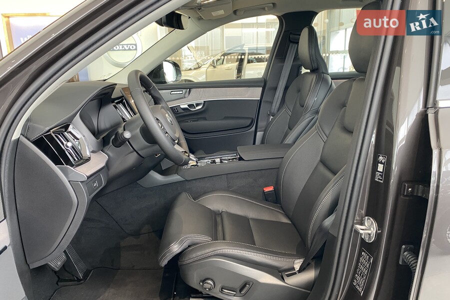 Volvo XC90 - фото 19