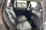 Volvo XC90 - фото 24