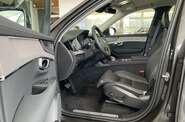 Volvo XC90 - фото 26