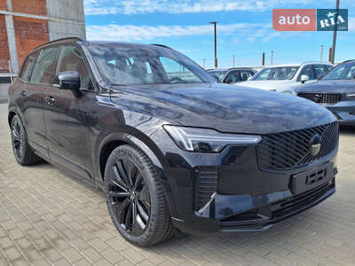 Volvo XC90 2026 Plus Black Edition