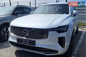 Volvo XC90 Plus Bright
