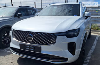 Volvo XC90 2026 Plus Bright