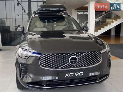 Volvo XC90 2026 Plus Bright