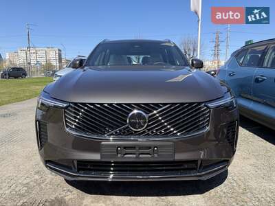 Volvo XC90 2025 Ultra Bright