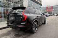 Volvo XC90 Plus Dark