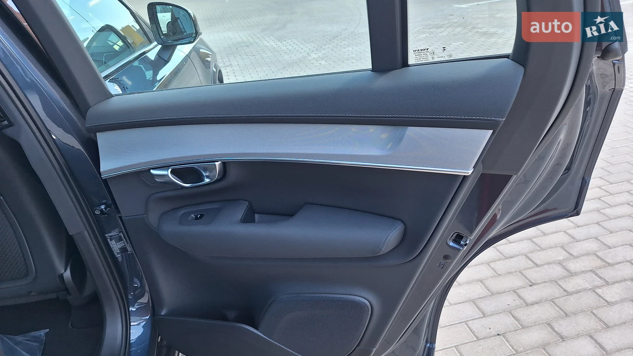 Volvo-37