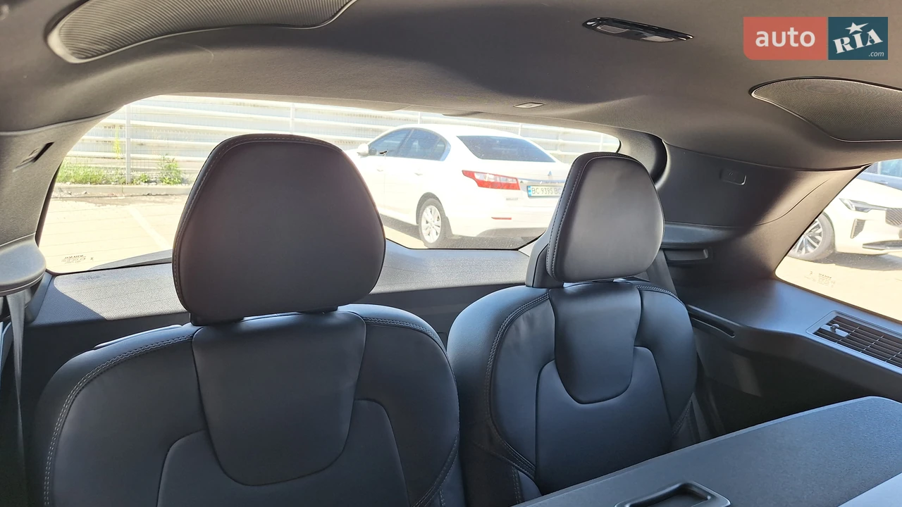Volvo-44