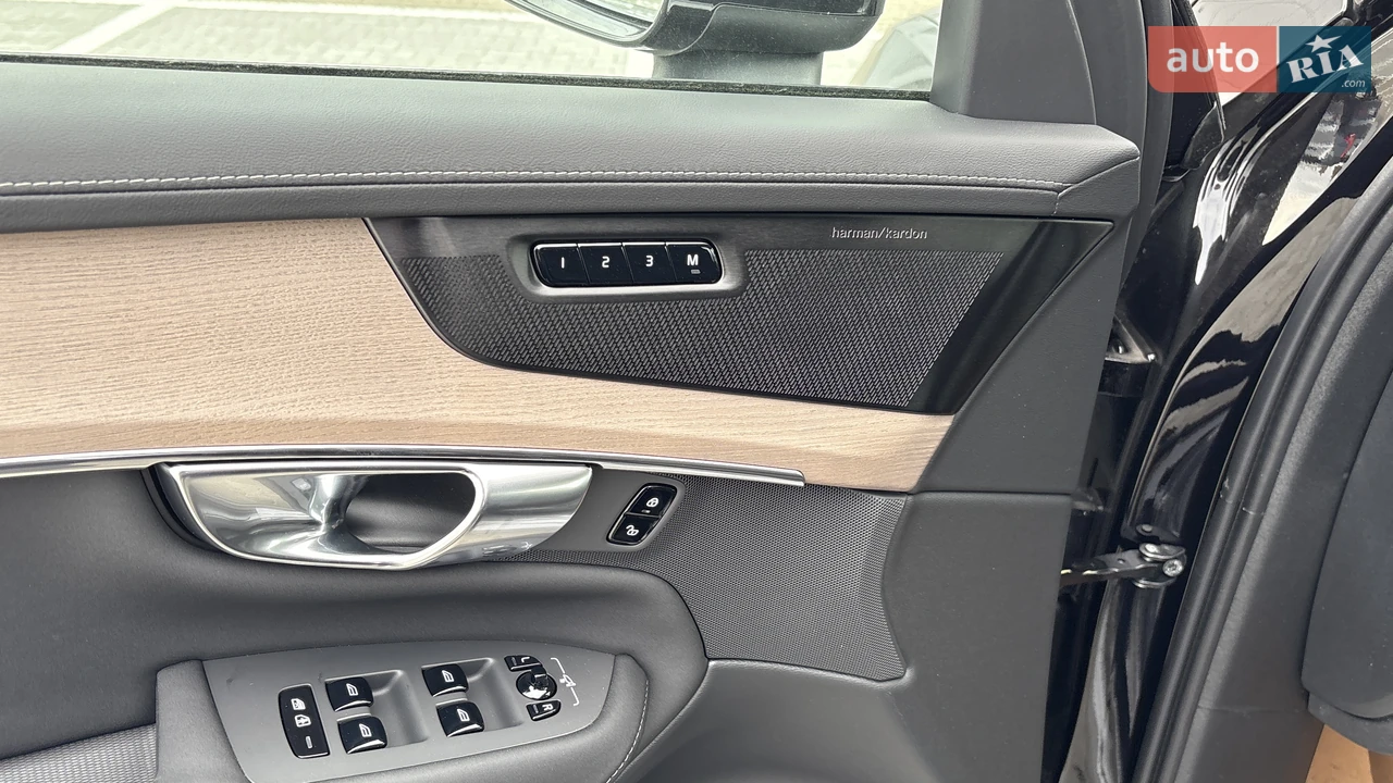 Volvo-30