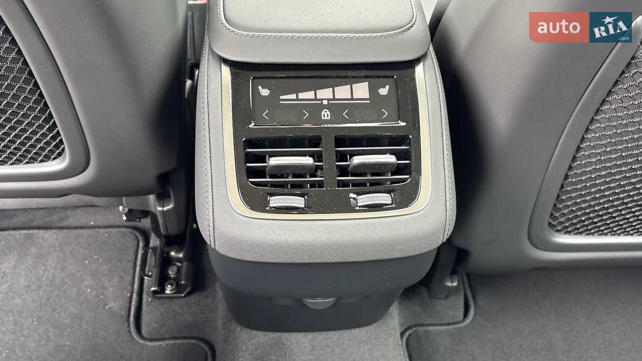 Volvo-23