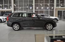 Volvo XC90 Momentum